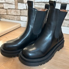 新品　サイドゴアブーツ　24.5の画像