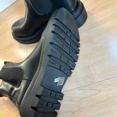 新品　サイドゴアブーツ　24.5の画像