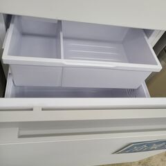 J1813 【リユースのサカイ柏店】　Panasonic　パナソニック　3ドア冷蔵庫　NR-C37ES1-W　右開きタイプ　2025年製　クリーニング済み　参考価格113,920円の画像