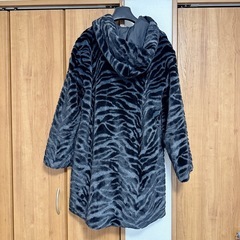 Otto 3L　フード付き リバーシブル ゼブラ柄ロングコートの画像