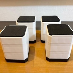 未使用✨ISKALT 洗濯機用防振かさ上げ台 IST001 3-WHの画像