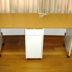 ミシン台 作業台 折りたたみ 洋裁  机 伸縮 収納 コンパクト W455～1575　訳アリ　裁縫の画像