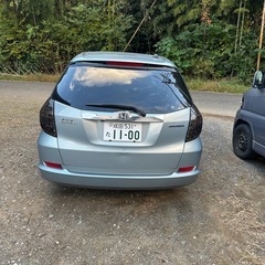 フィットシャトル  ハイブリッド 車検有りの画像