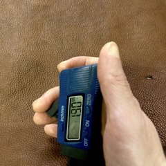 2mm厚の牛ナチュラルシュリンクヌメ革の画像