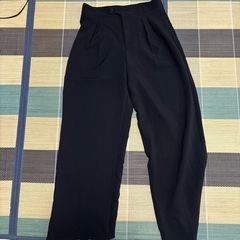 ブラウス／ズボン の画像