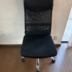 手すりなし キャスター付き 椅子の画像