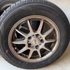 スタットレスタイヤ 195/65R15 ノアヴォクシーの画像