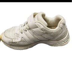 瞬足　18 ホワイト スニーカー ベルクロ 白　体育　運動靴 学校の画像