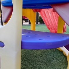 リトルタイクス　滑り台　　　屋外　庭　外遊びの画像