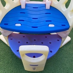 リトルタイクス　滑り台　　　屋外　庭　外遊びの画像