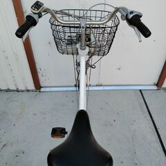 電動アシスト自転車　26インチ　ブリジストンアシスタ　後ろタイヤ及びチューブ新品交換済　近隣有料配達可能　電動自転車の画像