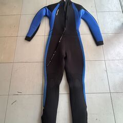 超美品　レディースM～L　ウエットスーツ　5mmの画像