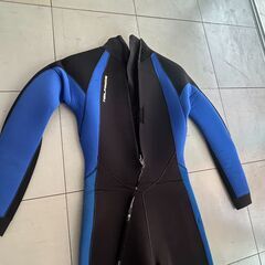 超美品　レディースM～L　ウエットスーツ　5mmの画像