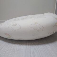 サンデシカ　授乳クッションの画像