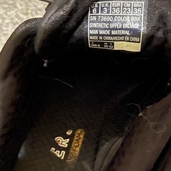 スケッチャーズ　スニーカー　黒
の画像