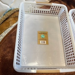 プラスチックケース3個の画像