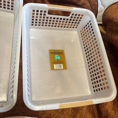 プラスチックケース3個の画像