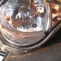 スズキ ハスラー 左側ヘッドライト ハロゲンの画像