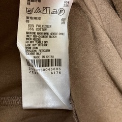 earthのワンピース　ブラウン　半袖の画像