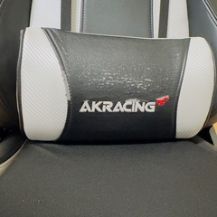 【AKRACING ゲーミングチェア】ブラック×ホワイト　ヘッドレスト・ランバーサポート付き　の画像