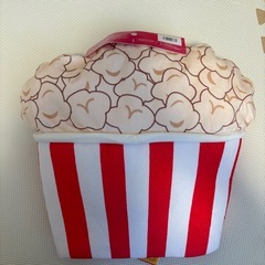 ポップコーン、食パンかぶりものの画像