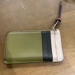 ロエベ　フラグメントケースの画像