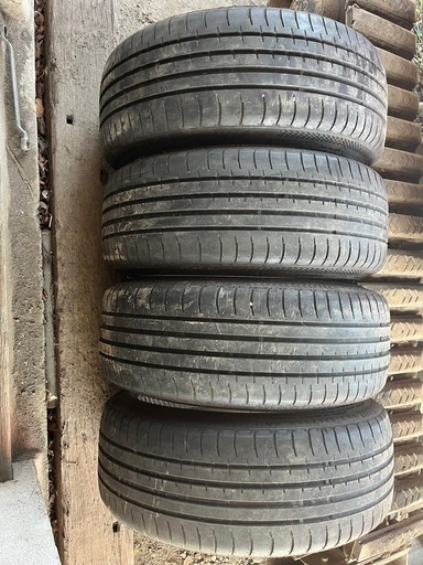 アクセレラタイヤ21インチ