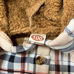 未使用品　女の子　裏フリースチェックコート　サイズ100の画像