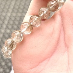 【売ります】針入り天然石ブレスレットの画像