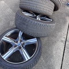 ⭐︎バリ山！⭐︎使用期間1ヶ月・500キロ⭐︎ボルボV60ホイール・タイヤセット！！の画像