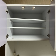 食器棚の画像