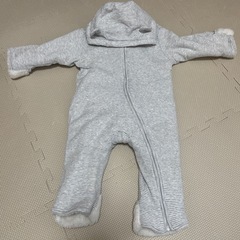 6-9ヶ月　秋冬用カバーオールの画像