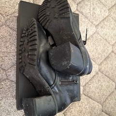 ブラックレースアップブーツ サイドジッパーの画像