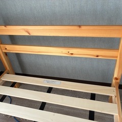 ベッドフレーム（木製）の画像