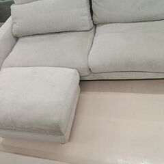 リユースのサカイ栃木店★ジモティ割あり★  ソファー ライトグレー W217×D83×H～85 クリーニング済み TC11612の画像