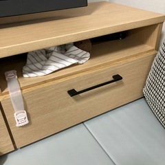 テレビボードの画像