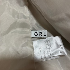 丈は160センチだとヘソくらい女性パーカーの画像