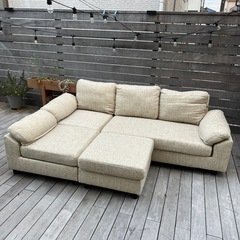 3人掛けカウチソファーの画像