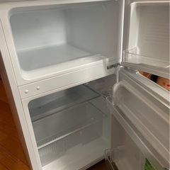 冷蔵庫　コンフィー　一人暮らし　90L 2024年製の画像