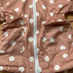 未使用品　女の子　ピンクベージュ裏フリースアウター　サイズ100の画像