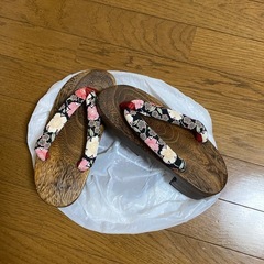 新品未使用の下駄の画像