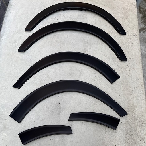 ハイエース200系オーバーフェンダー