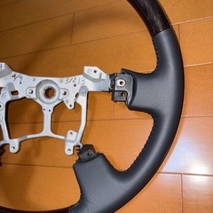新品未使用ANH20アルファードステアリングの画像