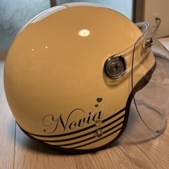 女性用ヘルメットの画像