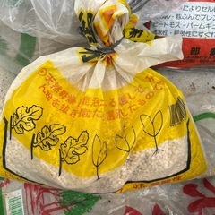 花や野菜、観葉植物の土の画像