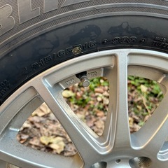 ブリヂストン ブリザック アルファード ヴェルファイア スタッドレス
の画像