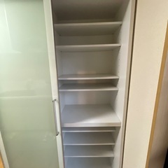 食器棚の画像