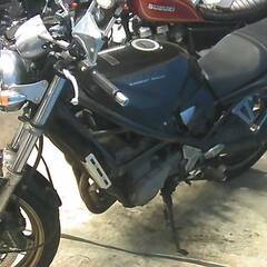 SUZUKI バンディット400 黒 車検残R8/2月 エンジン始動動画 名変で乗れます 半額配送キャンペーン 現状渡し諸経費￥0- P-Yardの画像