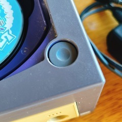 ゲームキューブ コントローラー×3 メモリーカード×2 じジャンクの画像