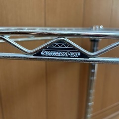 三角コーナーラックの画像